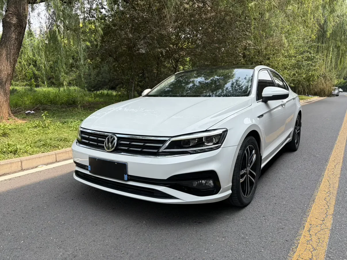 Volkswagen Lamando
