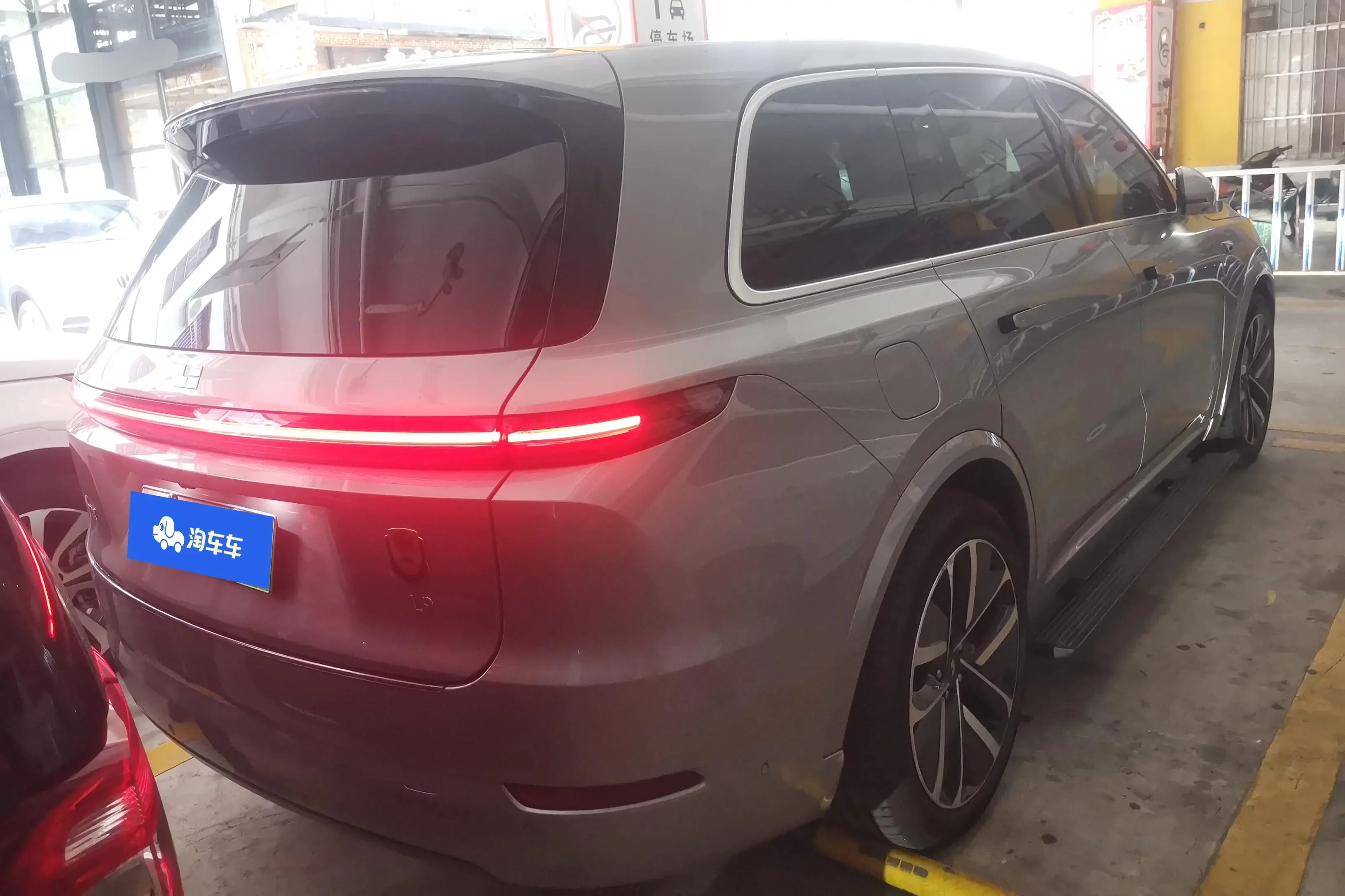 Lixiang L9