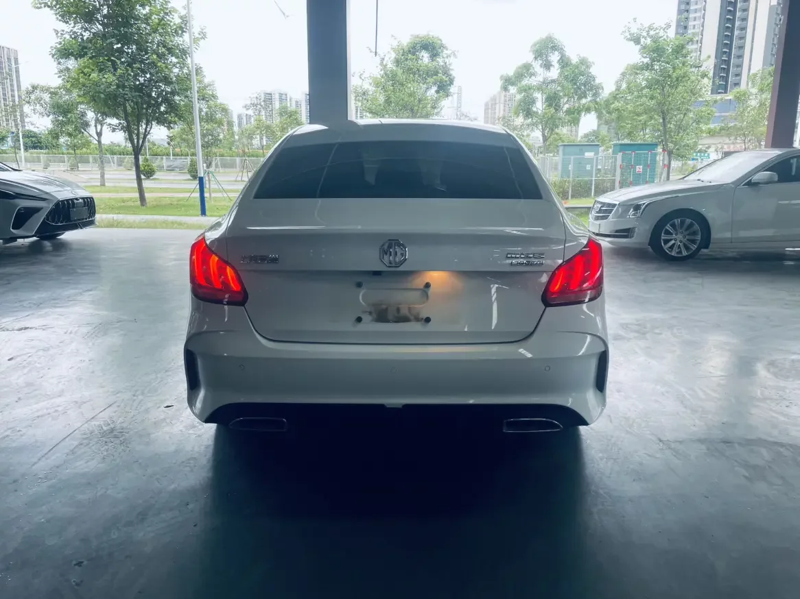 MG 5