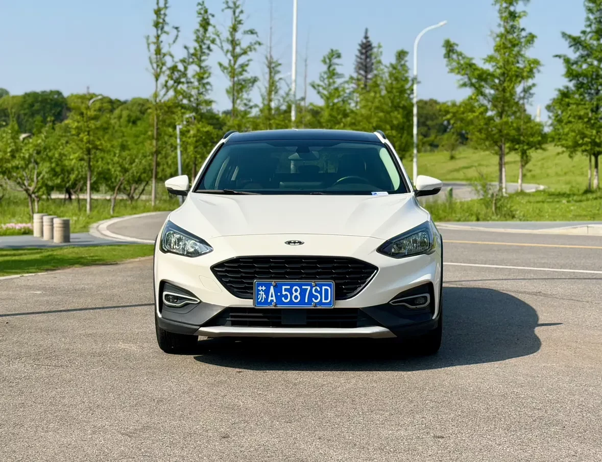 Ford Fox Active