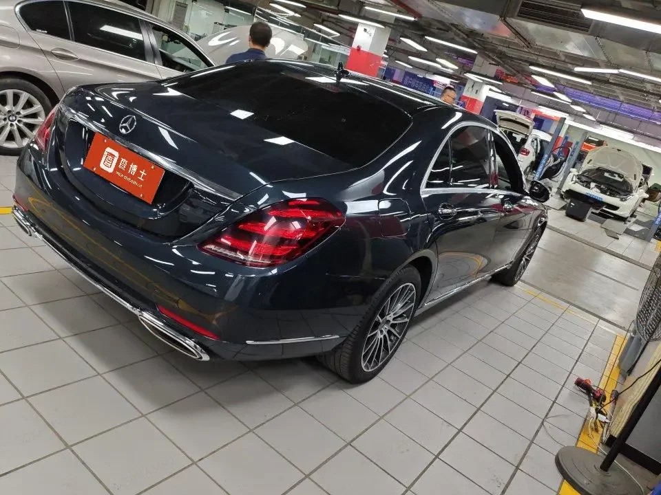 Mercedes-Benz S Class
