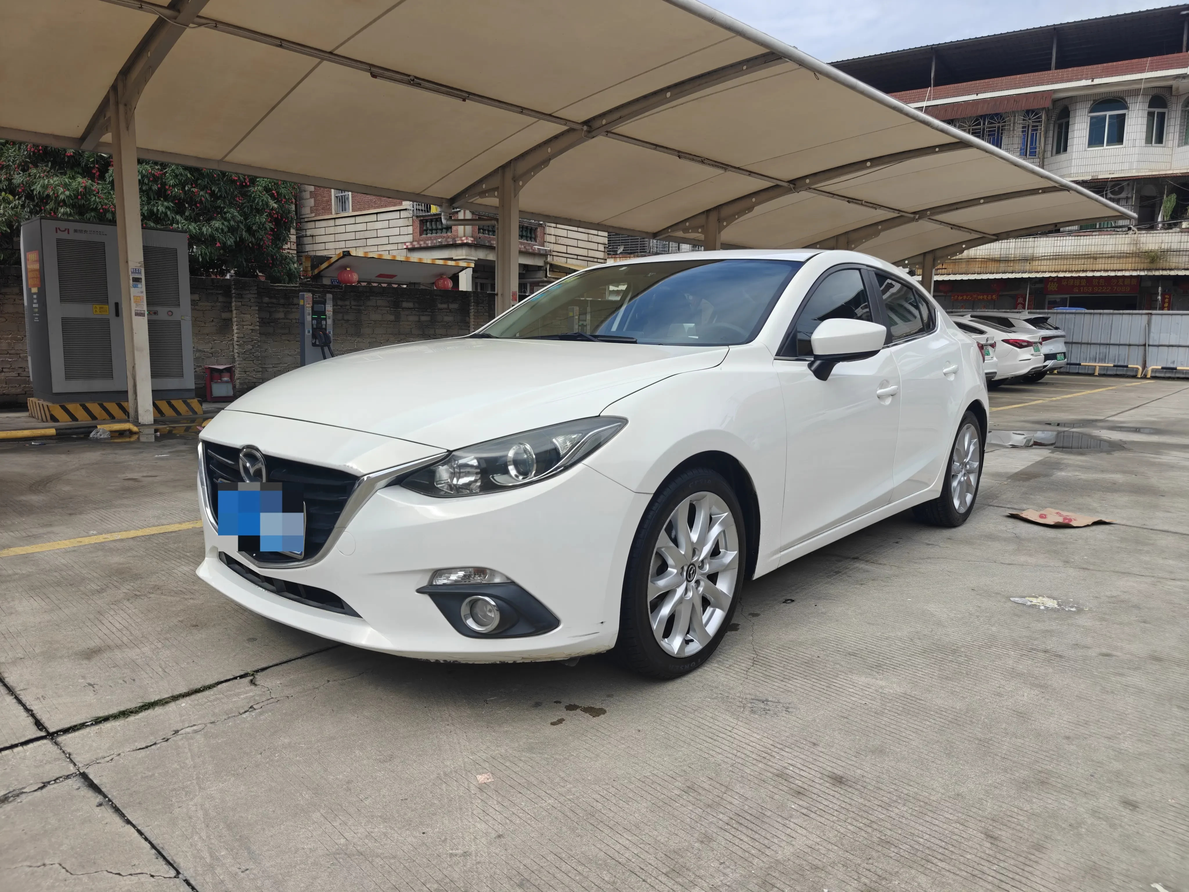 Mazda Axela