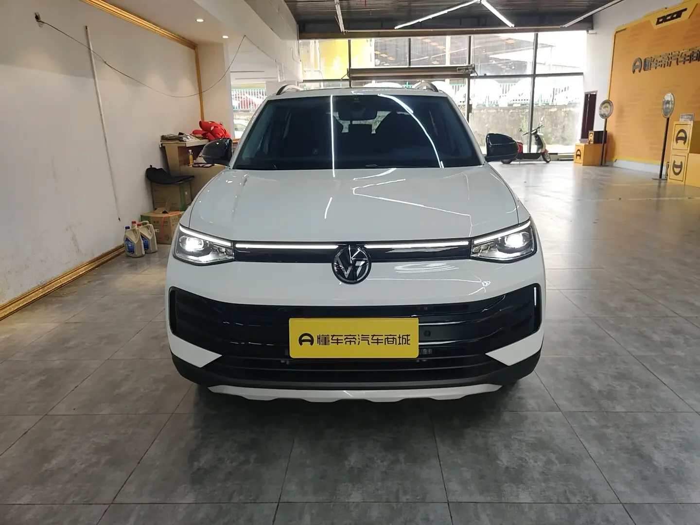 Volkswagen Tharu