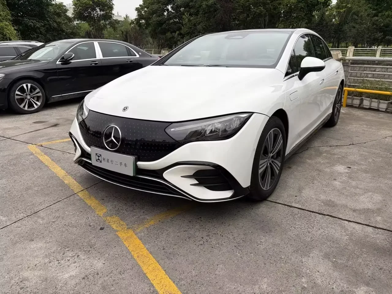 Mercedes-Benz EQE