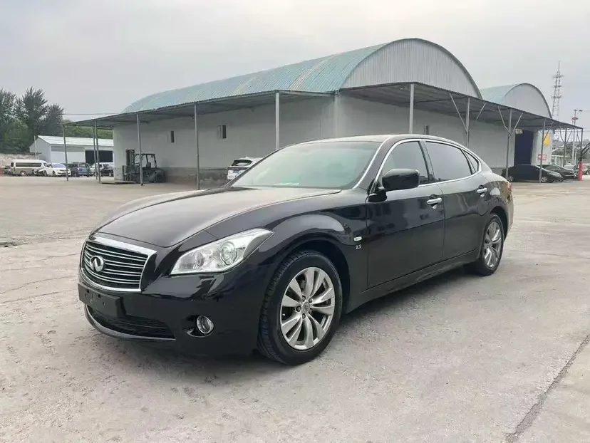 Infiniti Q50L  из Китая
