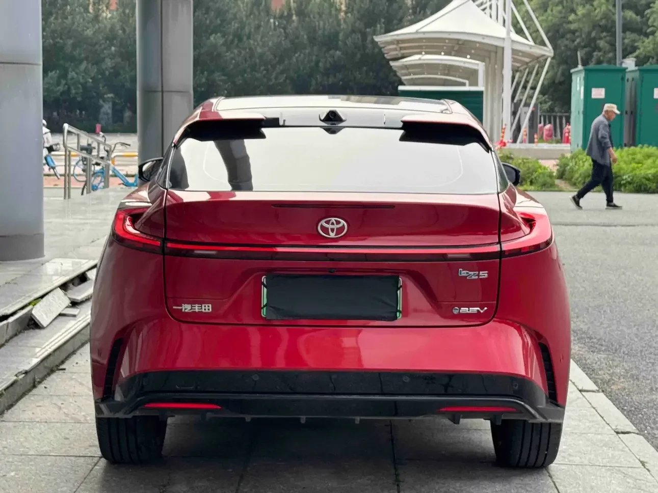Toyota bZ5