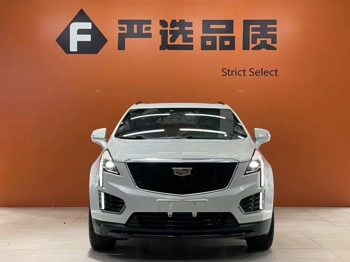 Cadillac XT5  из Китая