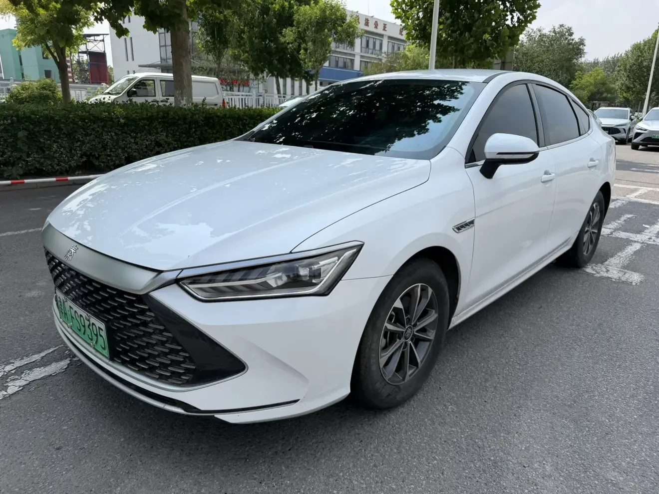 BYD Qin PLUS DM  из Китая