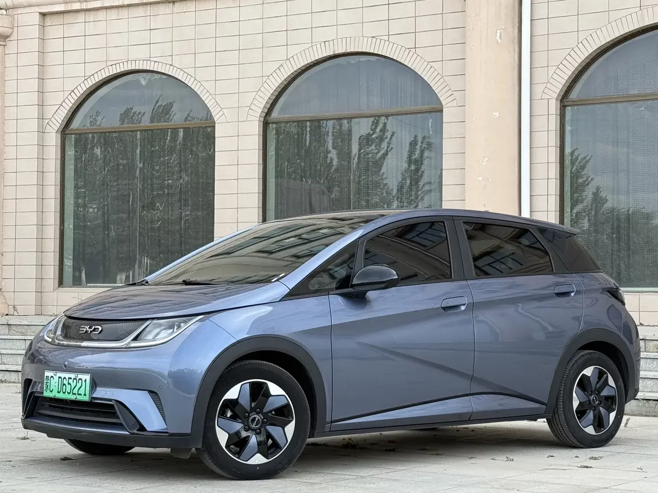BYD dolphin