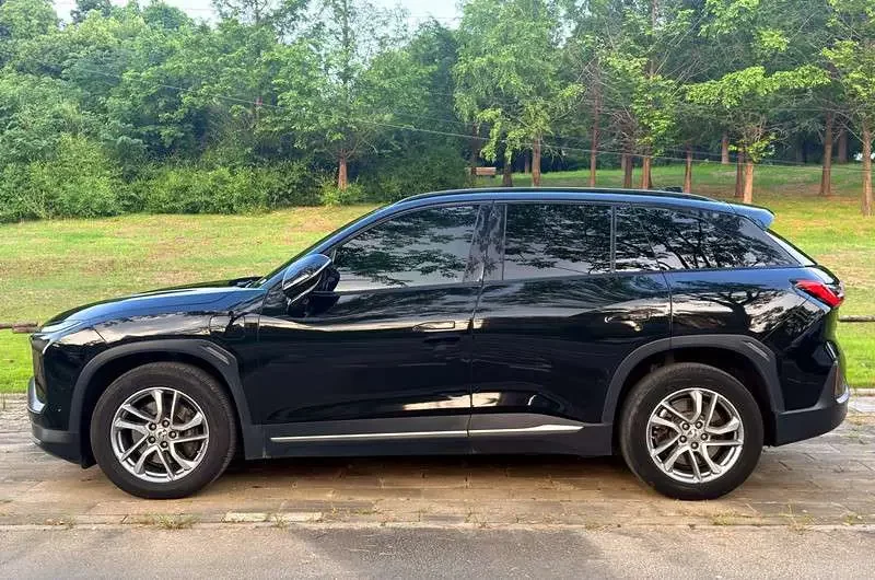 NIO ES6