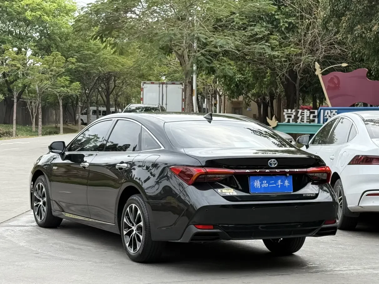 Toyota Avalon