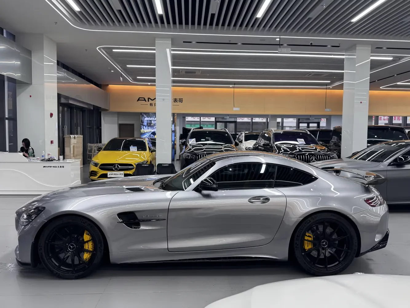 Mercedes-Benz AMG GT