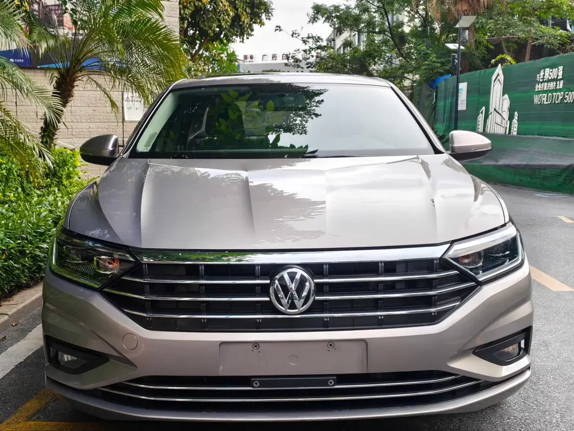 Volkswagen Sagitar