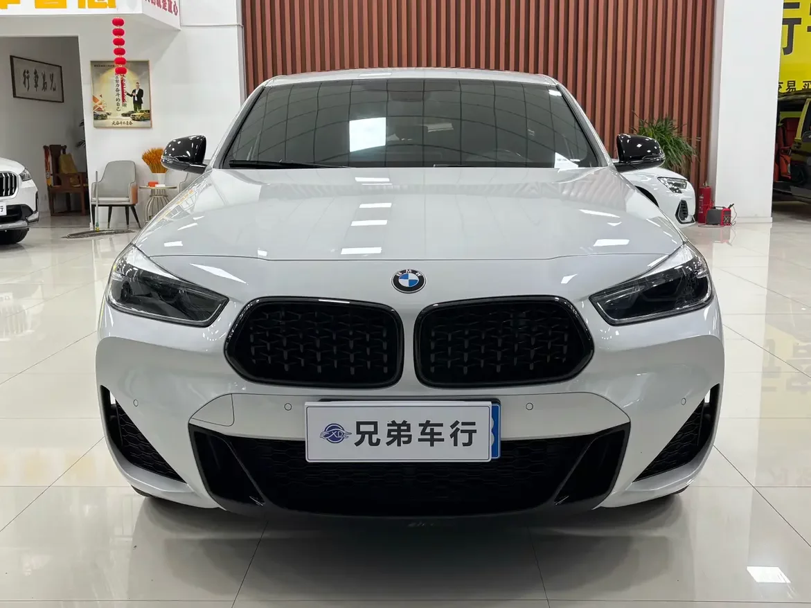 BMW X2