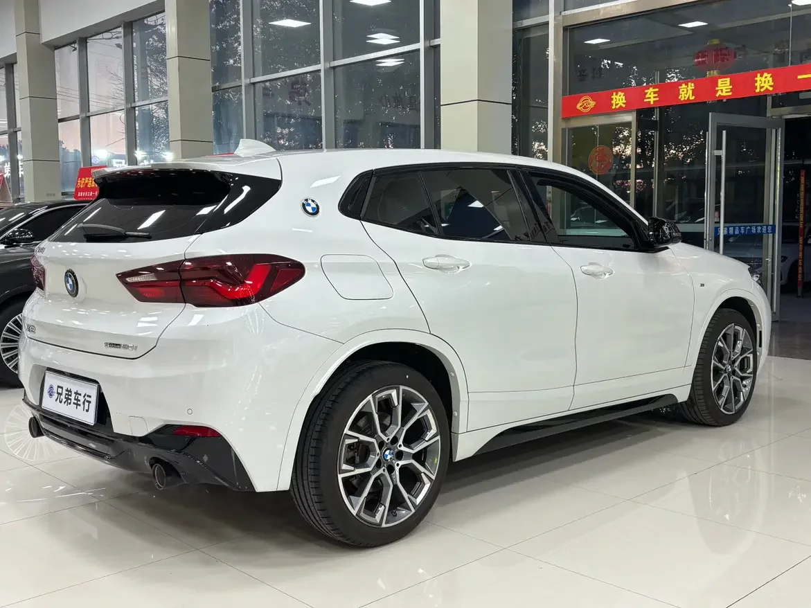 BMW X2