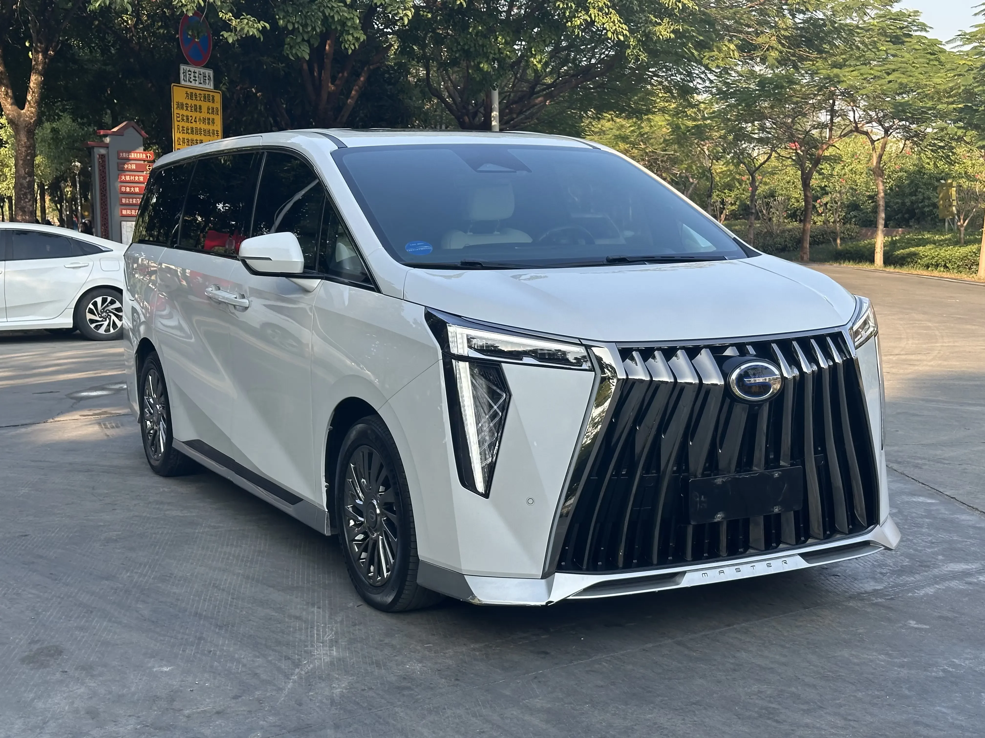 GAC Trumpchi M8