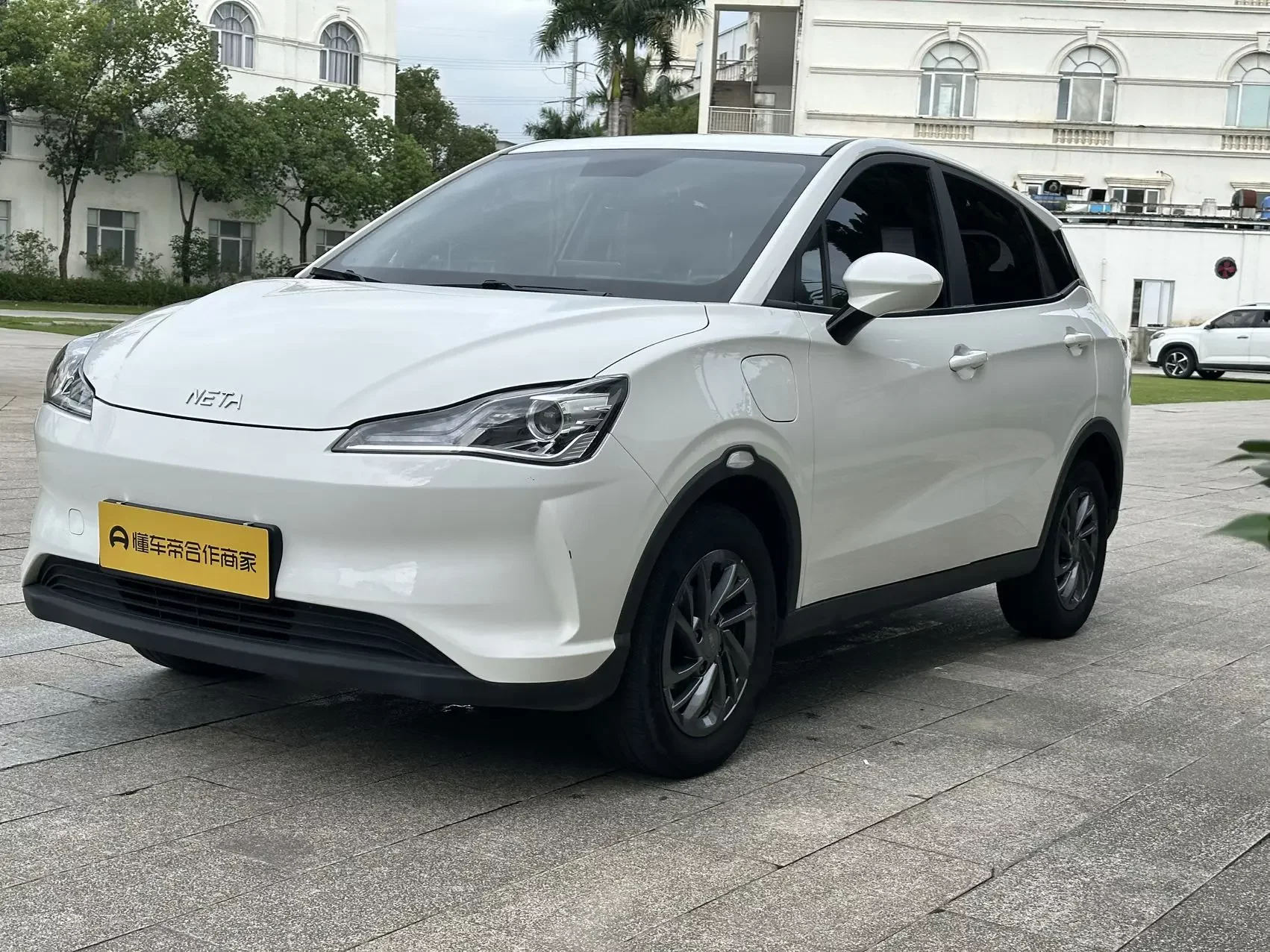 NETA Nezha V