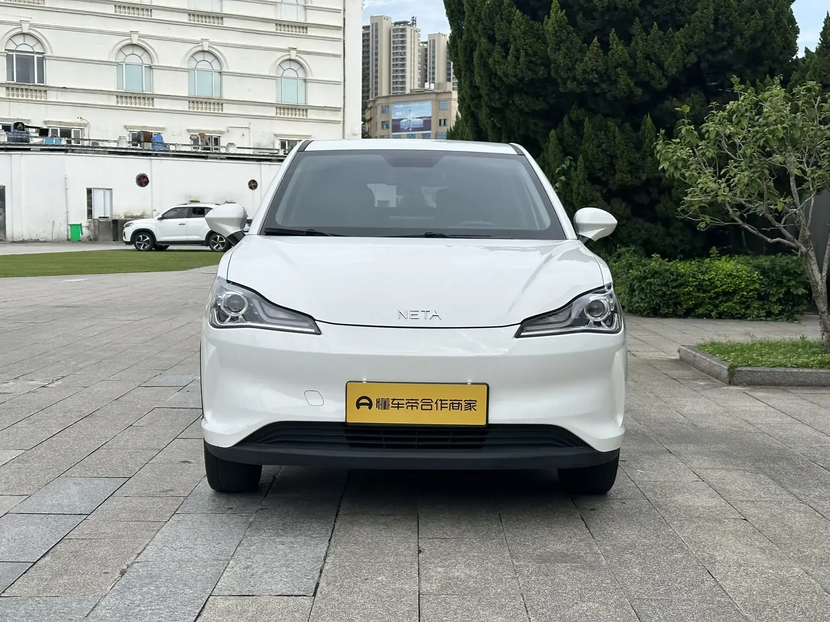 NETA Nezha V