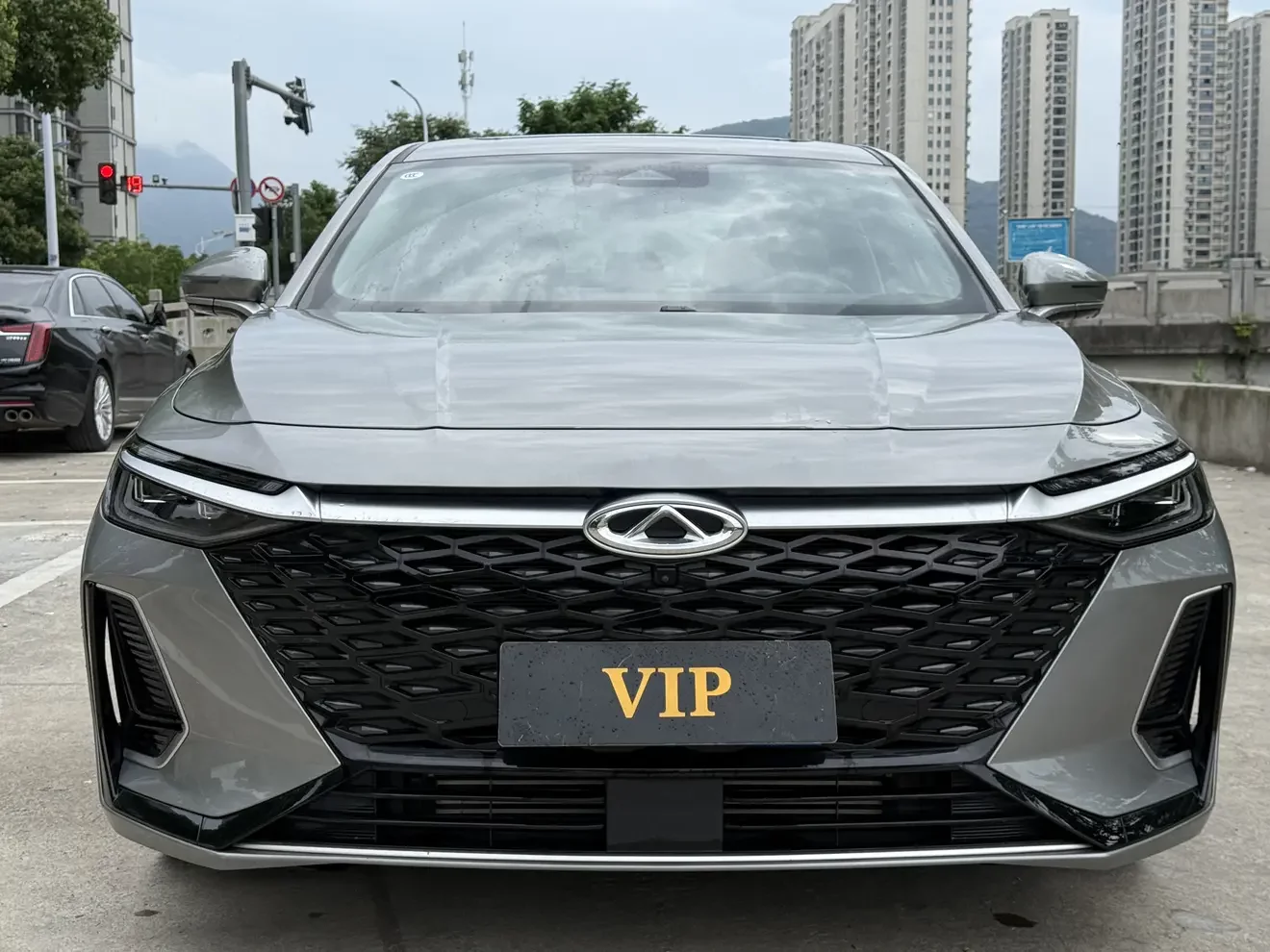 Chery Arrizo 8