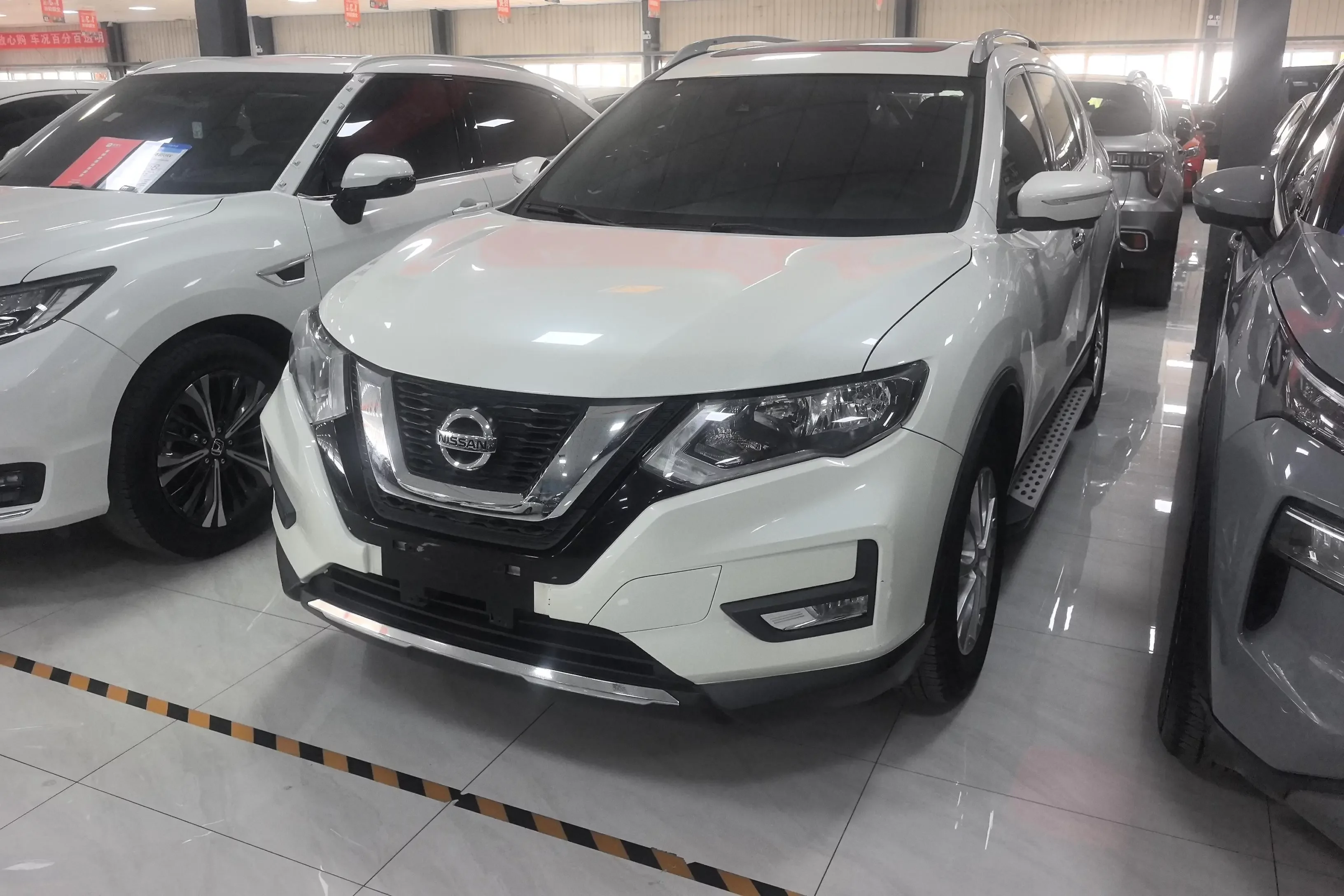 Nissan X-Trail (Qijun)  из Китая