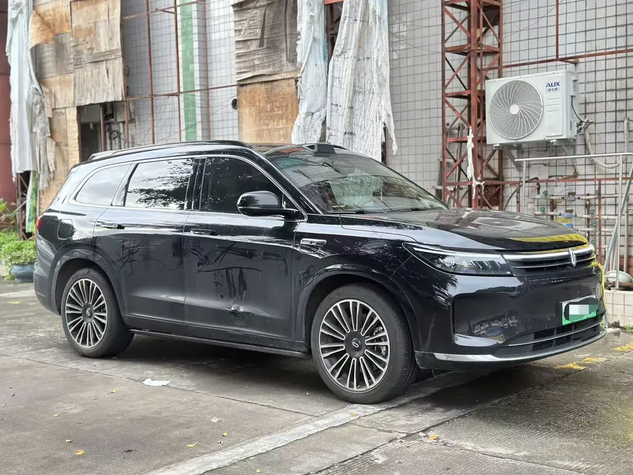 AITO M7