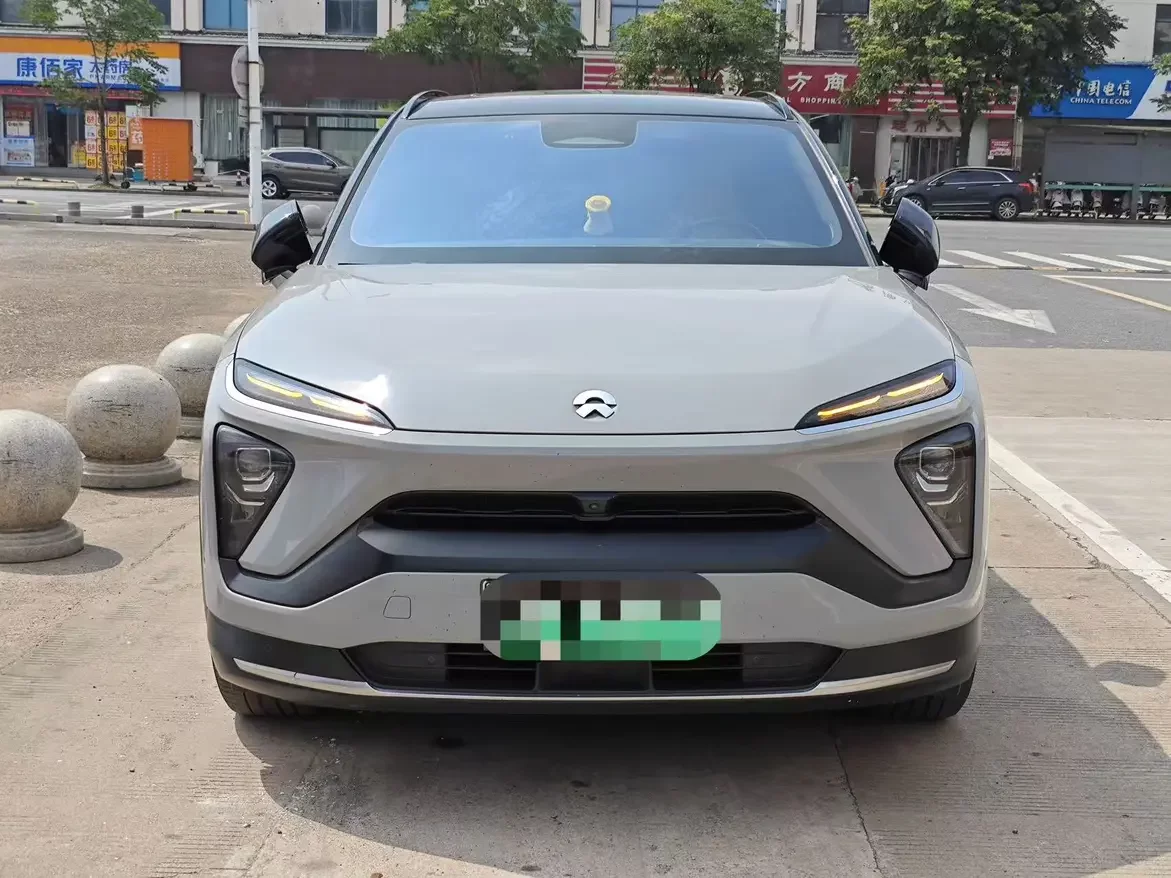 NIO ES6
