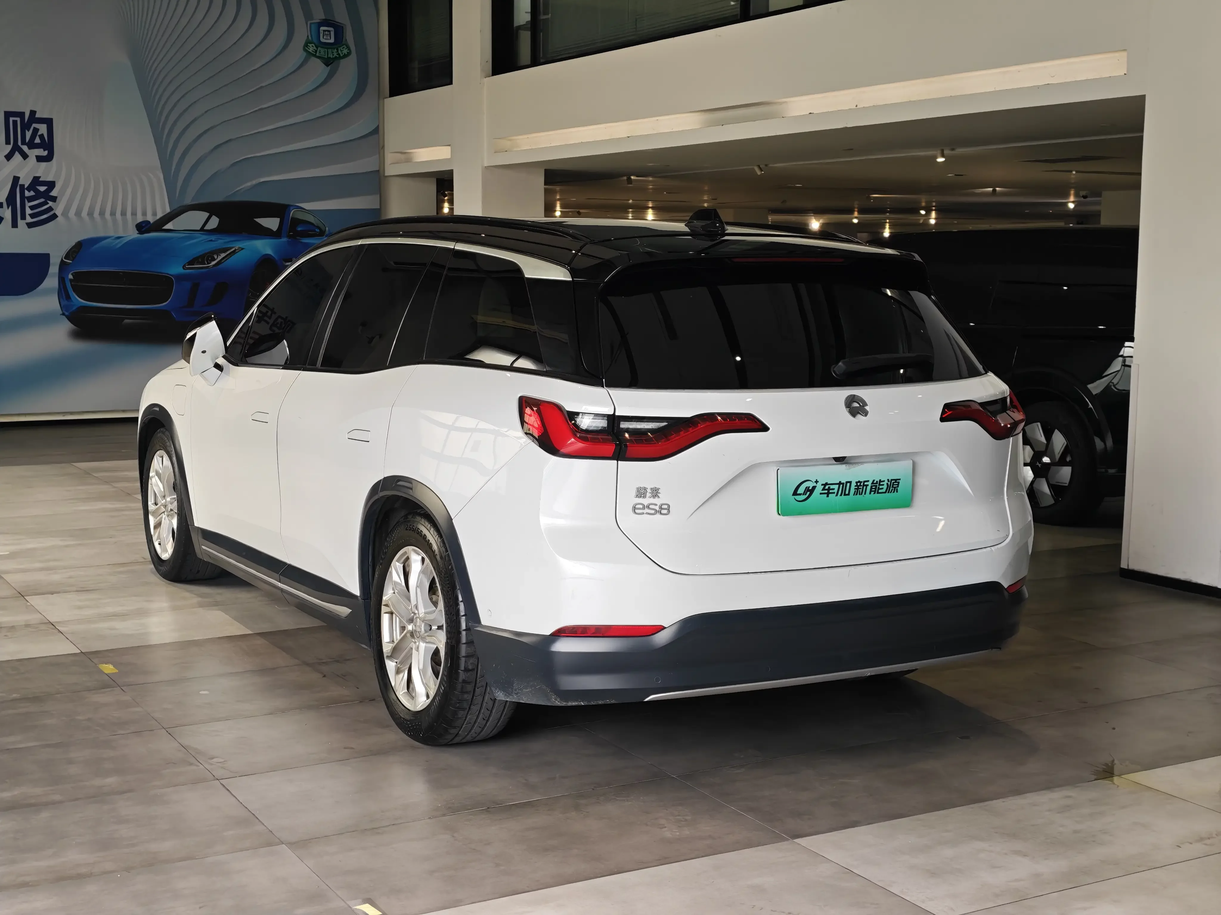 NIO ES8