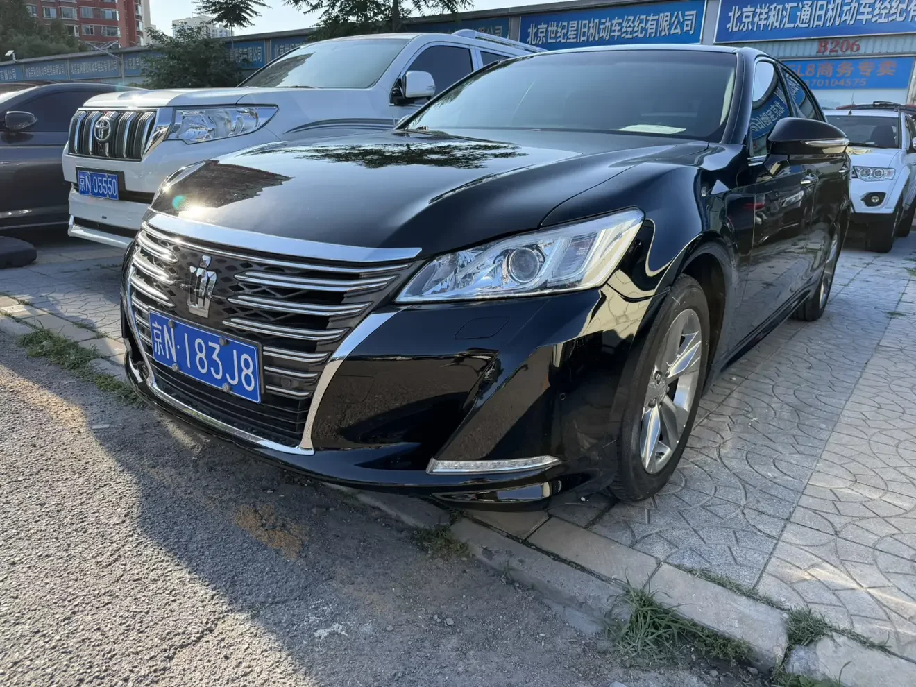 Toyota crown