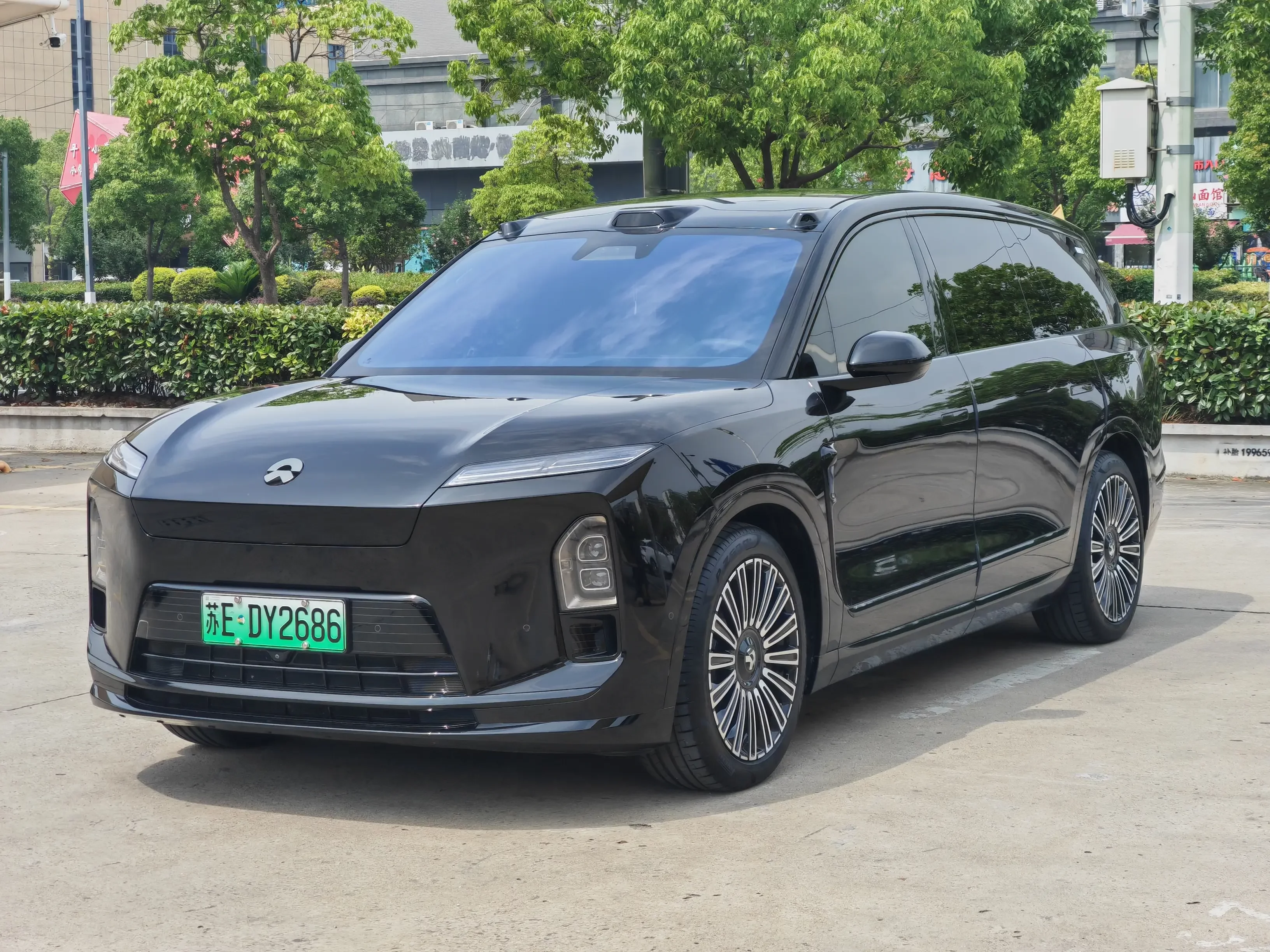 NIO ES8  из Китая