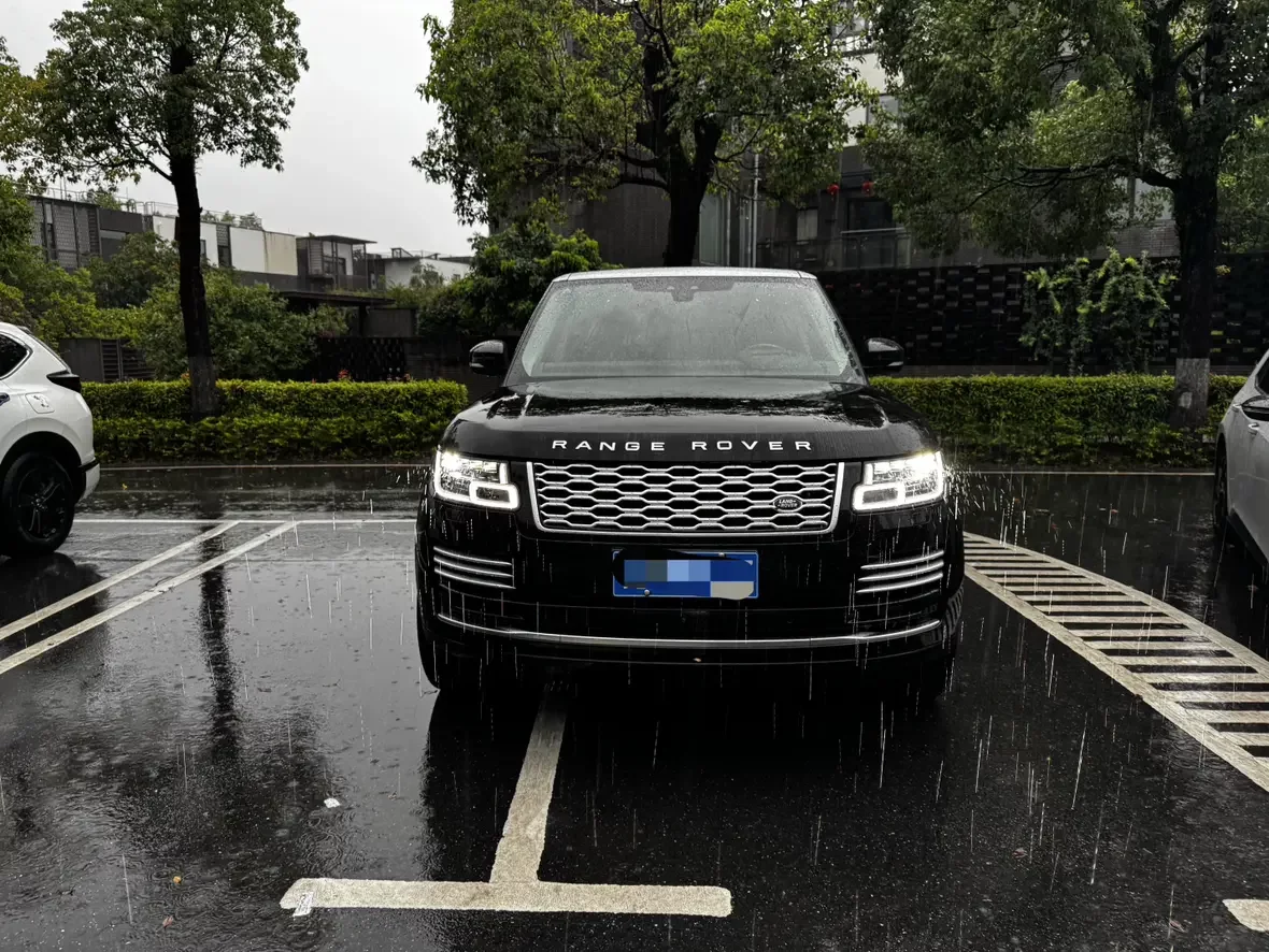 Land Rover range rover