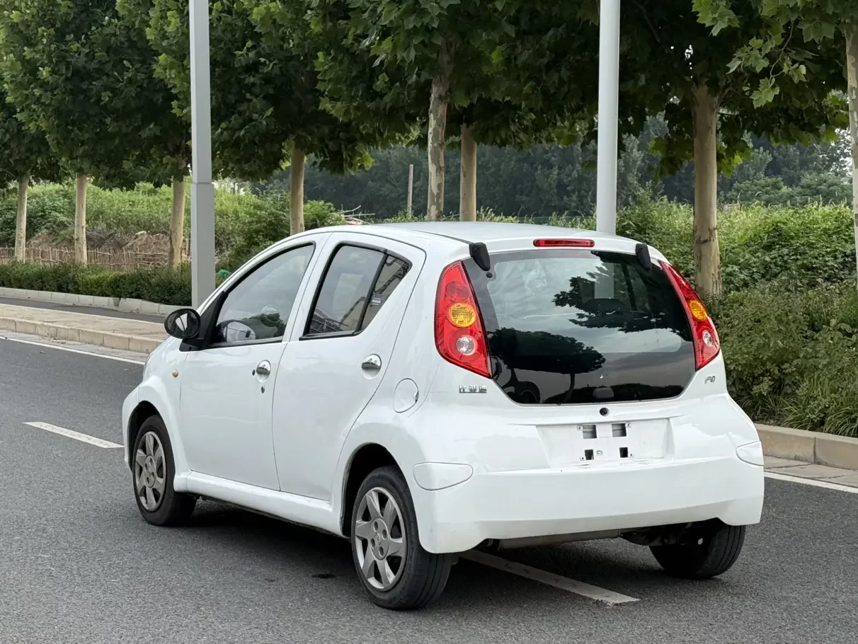 BYD F0
