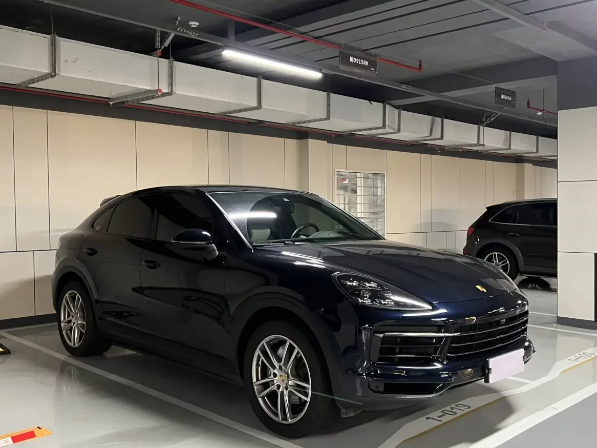 Porsche Cayenne Coupe