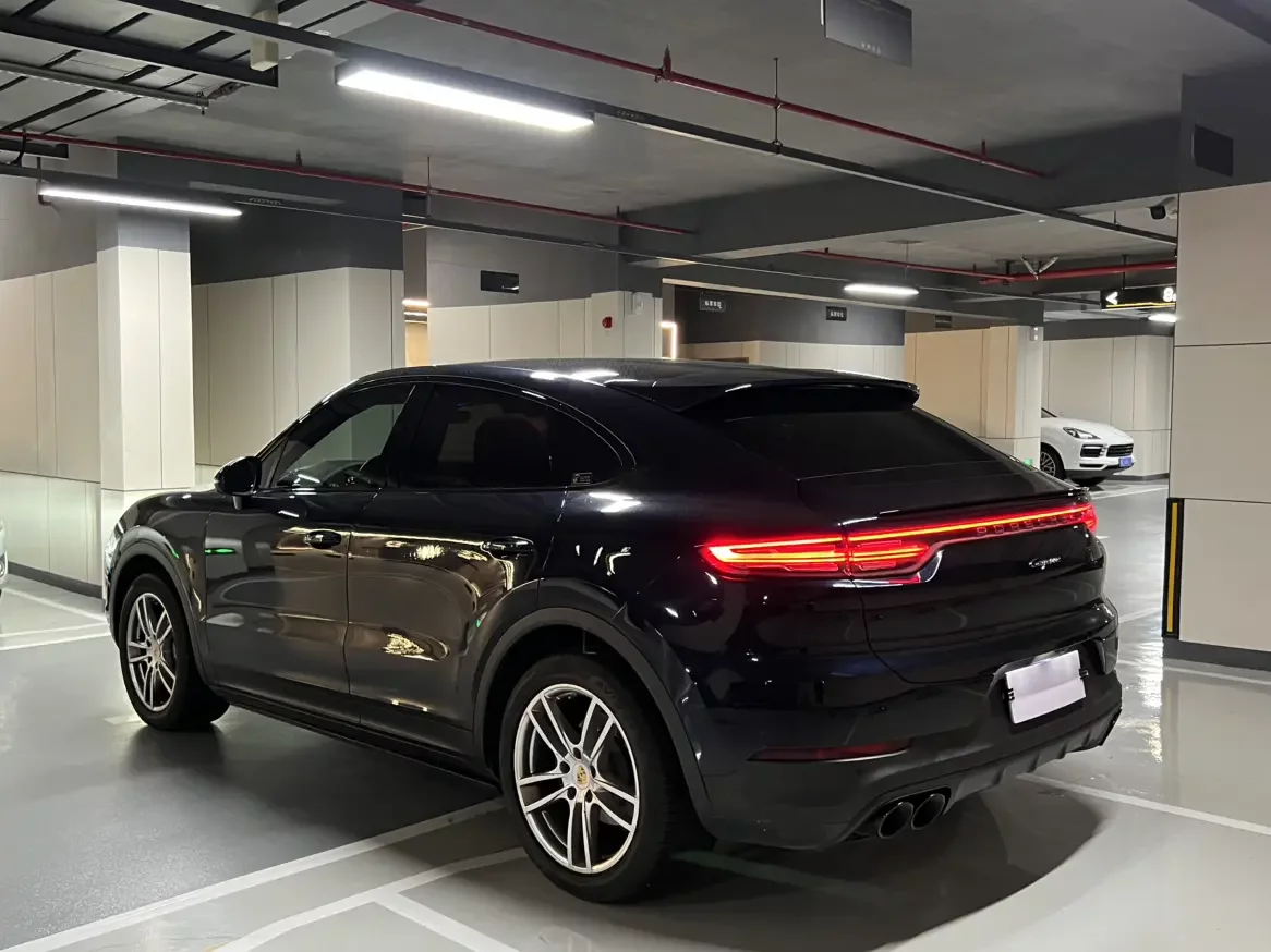 Porsche Cayenne Coupe