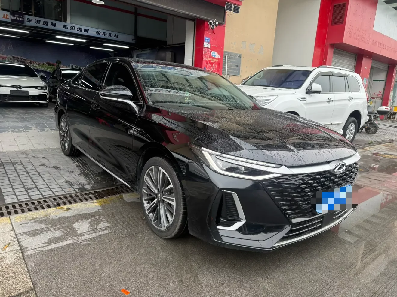 Chery Arrizo 8