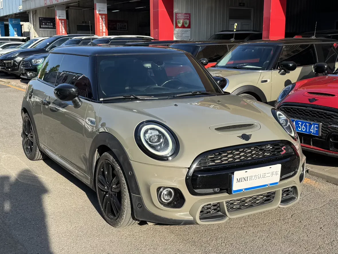 MINI 
