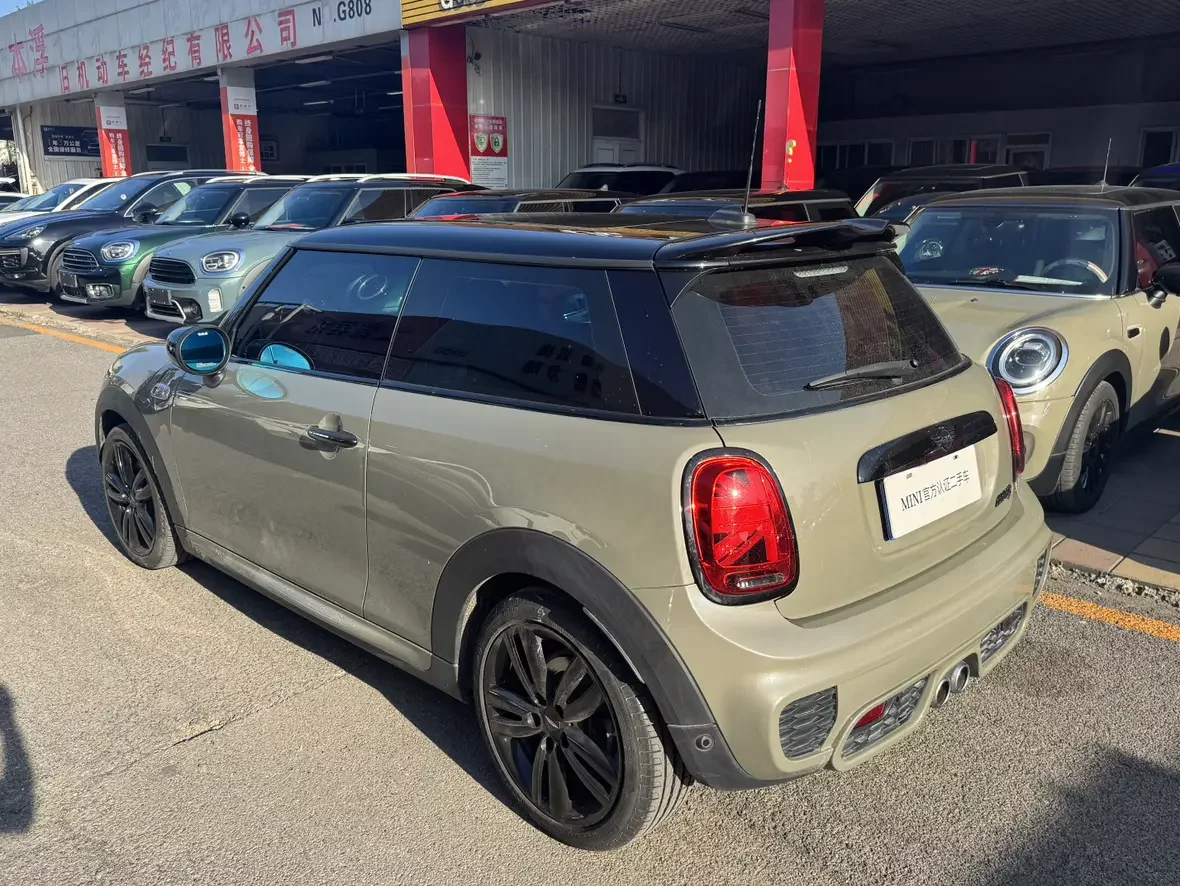 MINI 