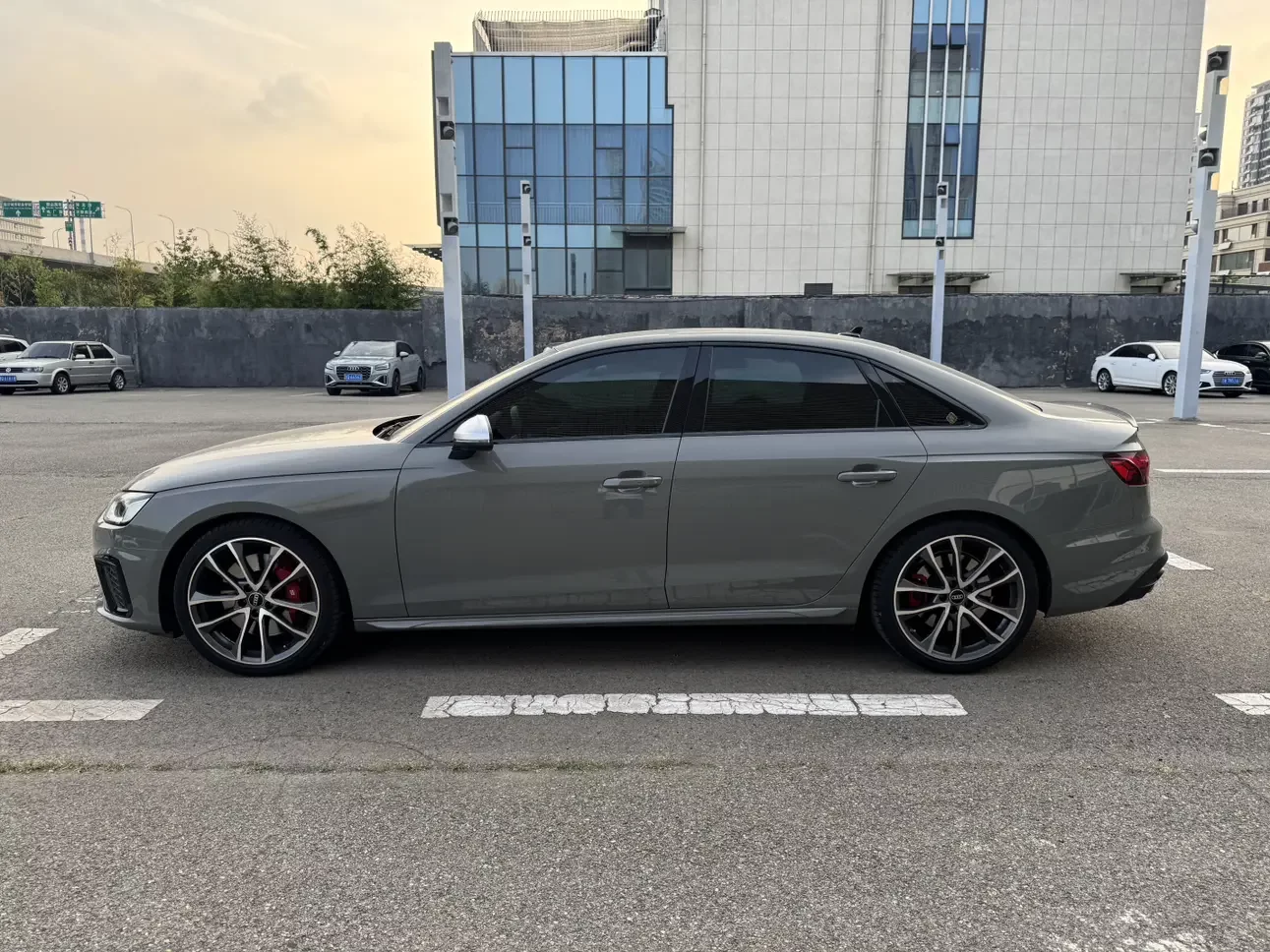 Audi S4
