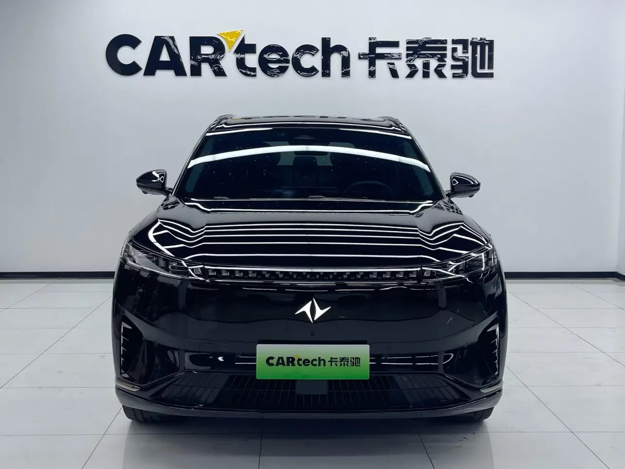 Dongfeng Yipai 008  из Китая