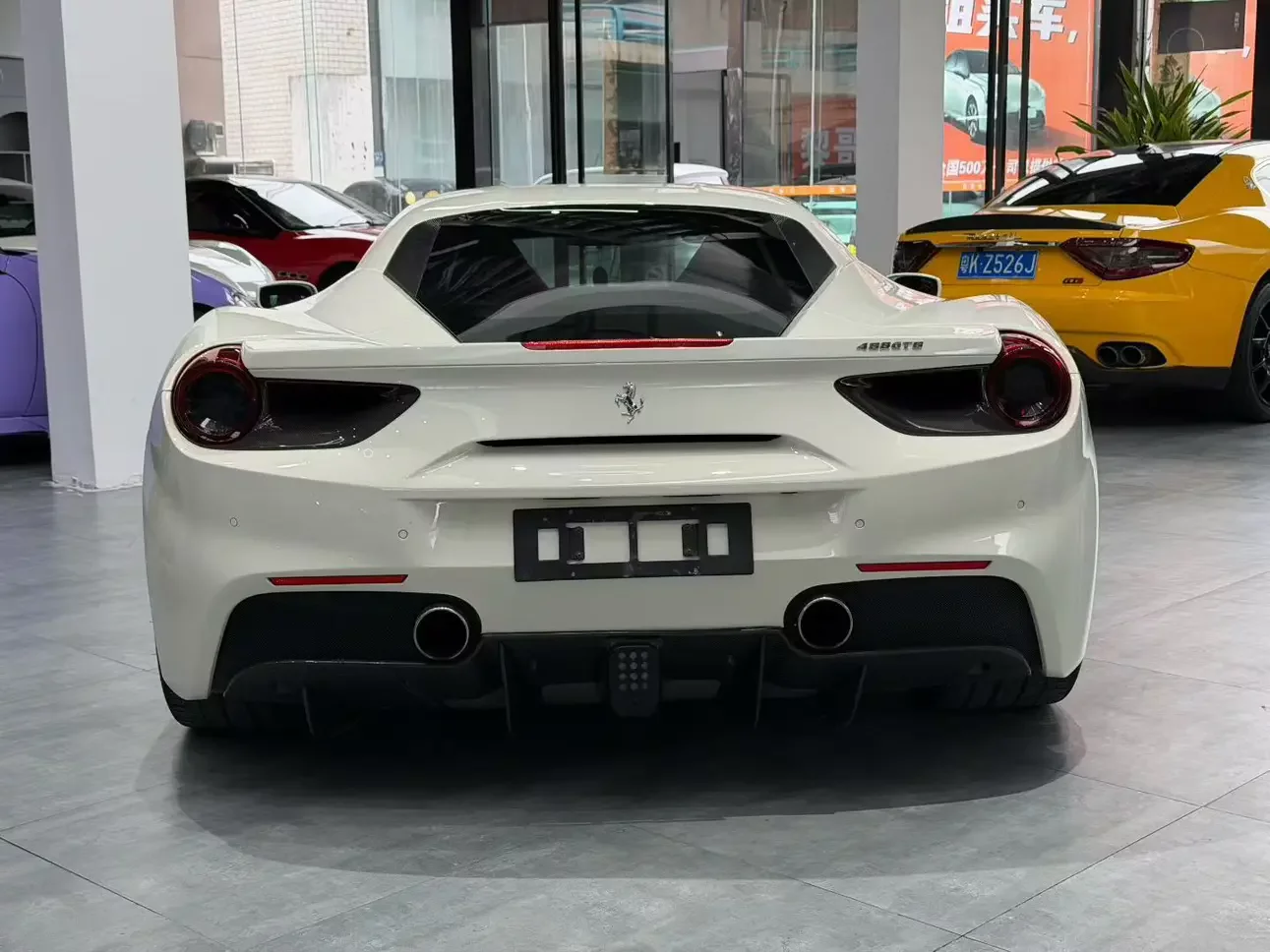 Ferrari 488
