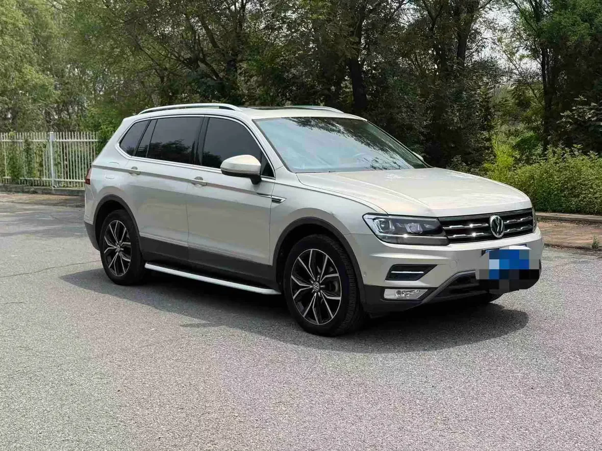 Volkswagen Tiguan L