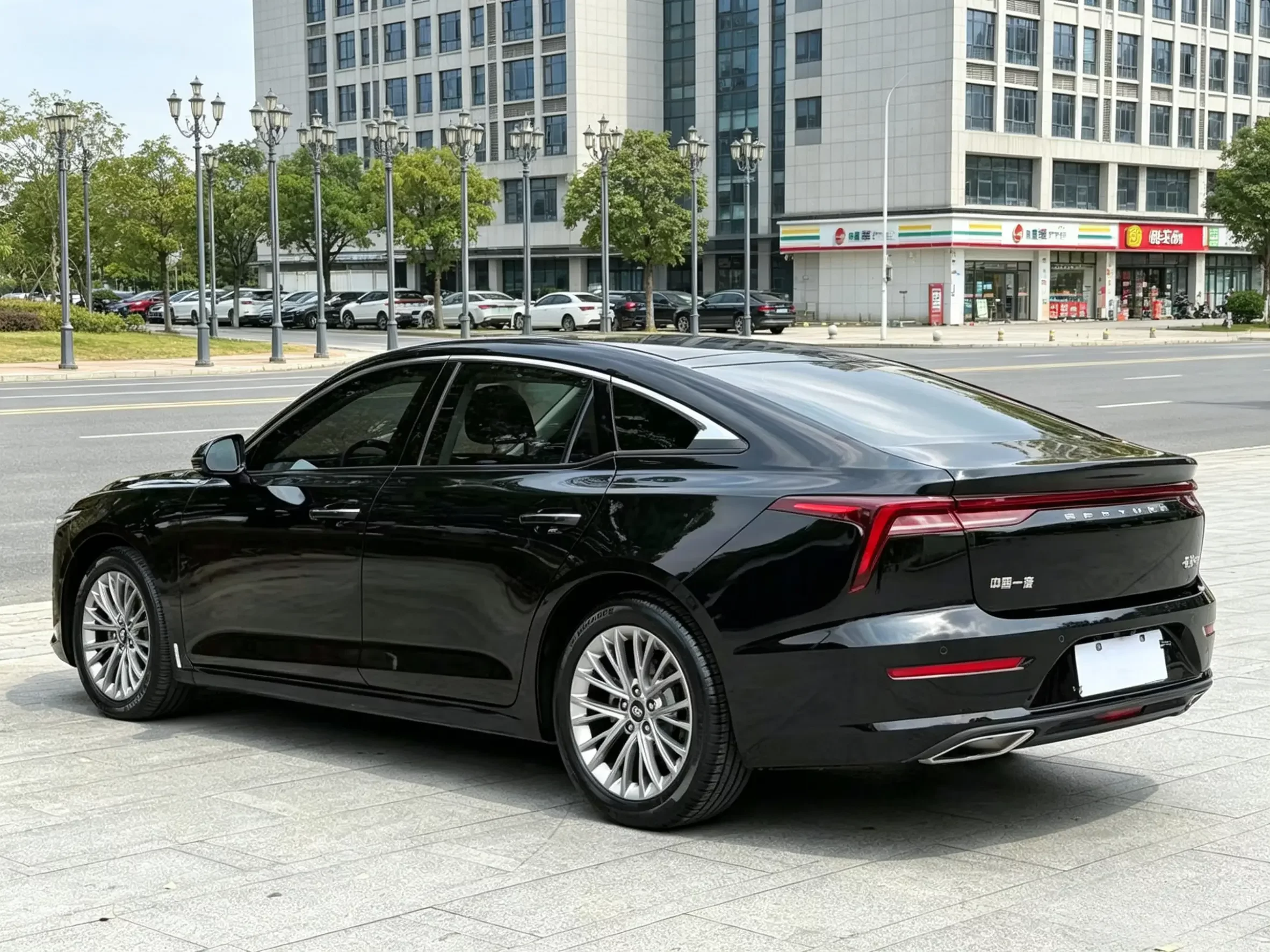 FAW Bestune B70