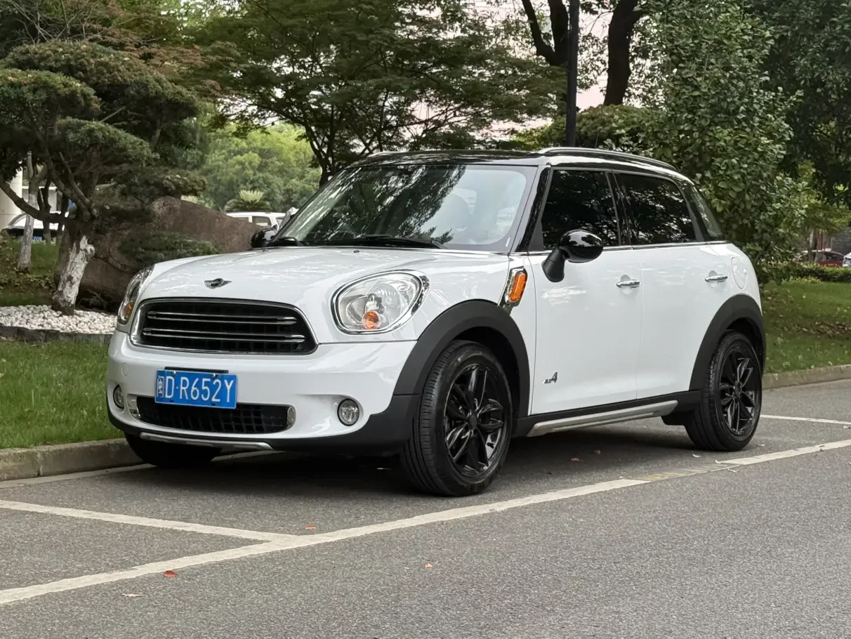MINI COUNTRYMAN