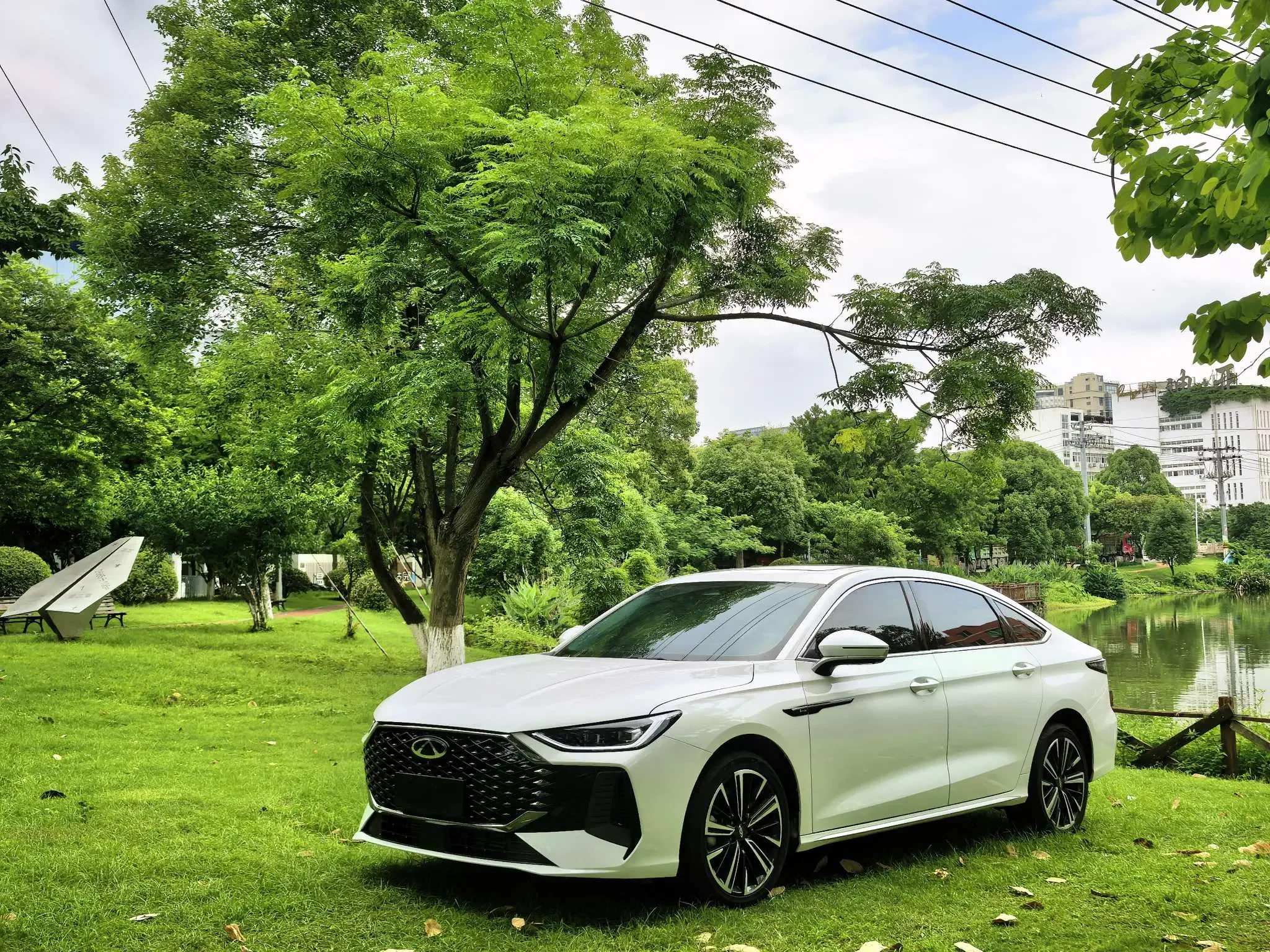Chery Arrizo 8 PRO