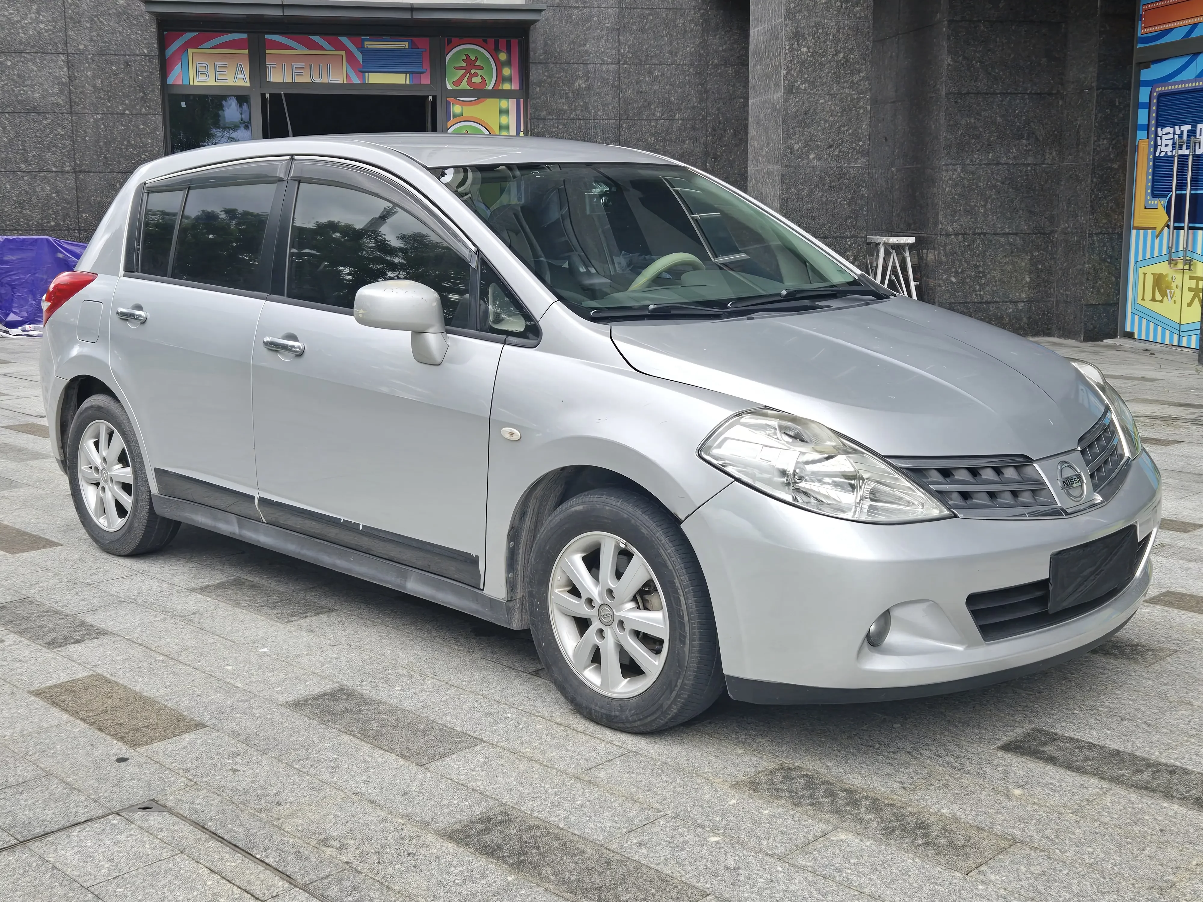 Nissan Tiida