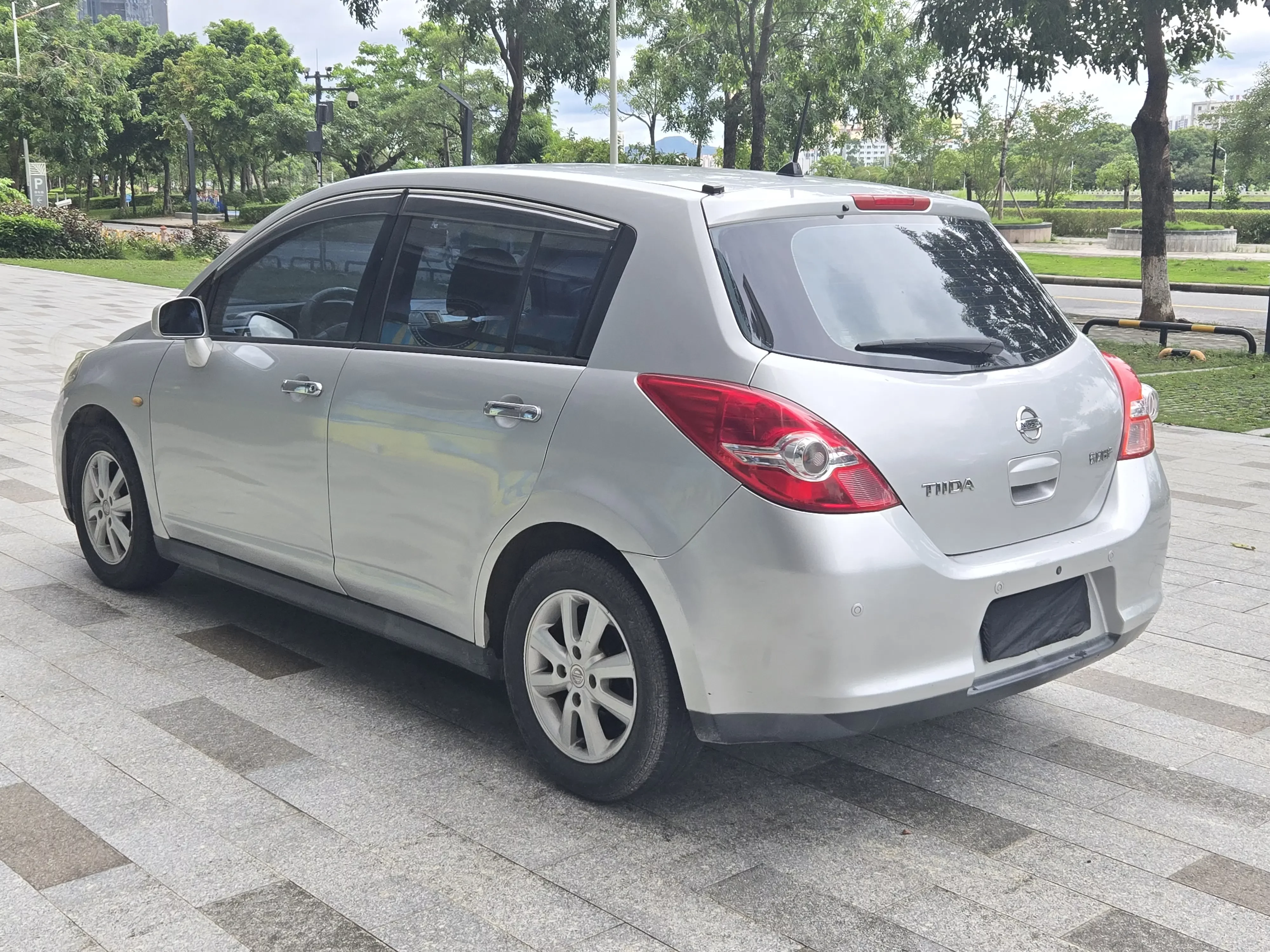Nissan Tiida