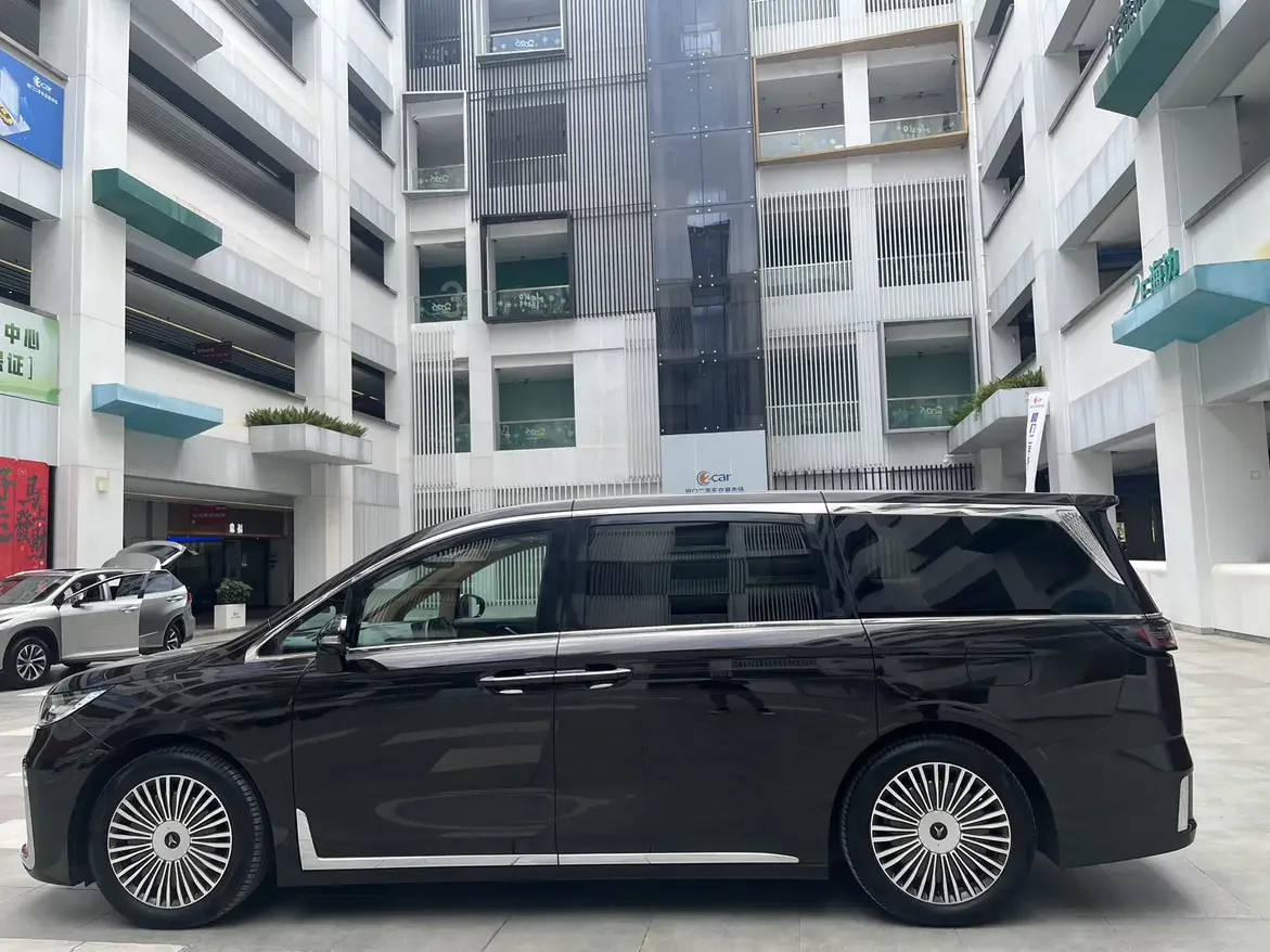 Voyah Lantu Dreamer PHEV