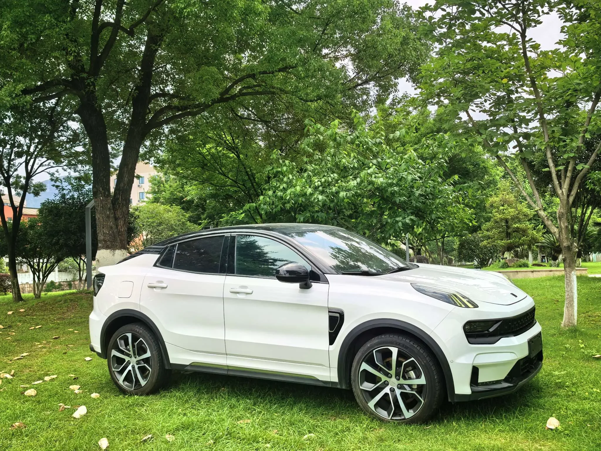 Lynk & Co 05