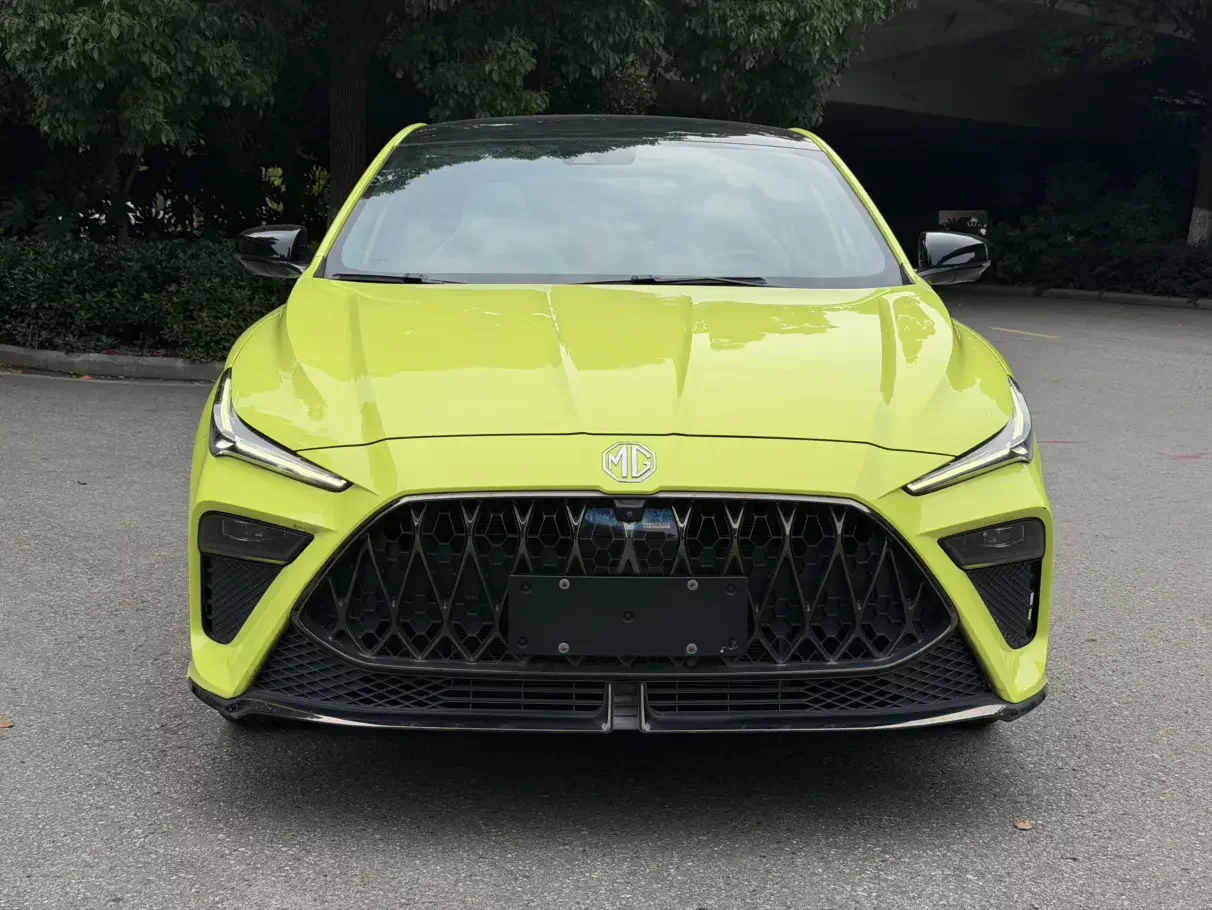 MG 5 Scorpio