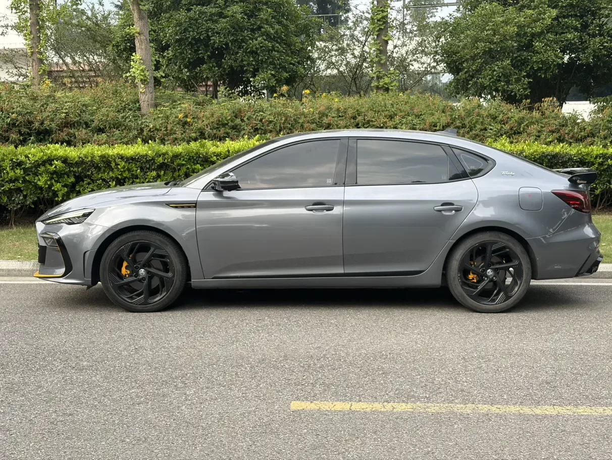 MG 6