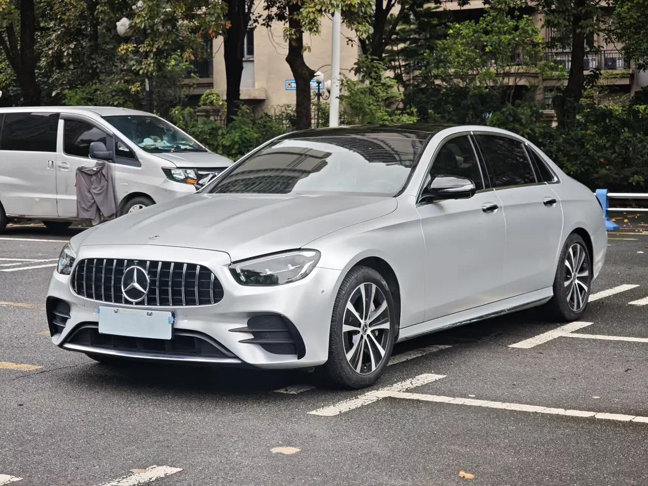 Mercedes-Benz E-Class PHEV